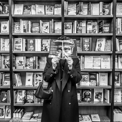 An eye around the world