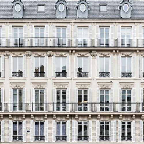 Paris has always been an inexhaustible source of inspiration for photography's lovers. Called the City of Love or the City of Lights, it is an open-air museum.