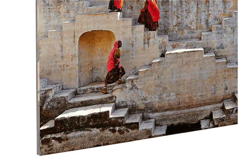 WOMEN IN THE STAIRS II